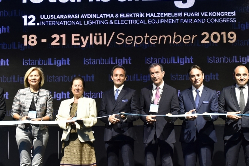 Aydınlatma Sektörünü Buluşturan IstanbulLight Fuar ve Kongresi Ziyarete Açıldı