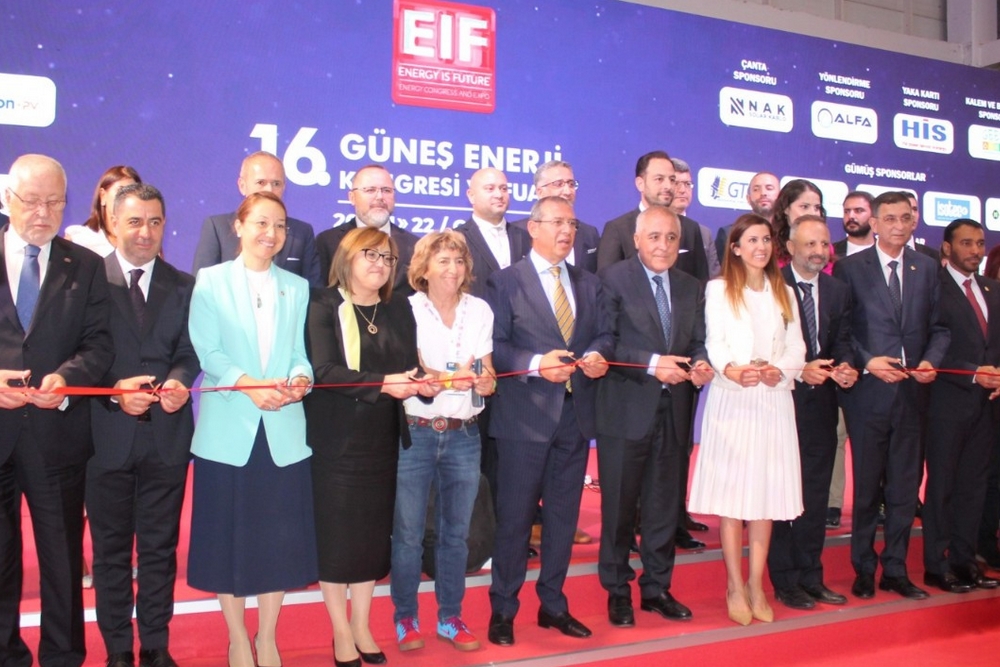 16. EIF Gaziantep Güneş Enerji Fuarı GÜNDER ve Gaziantep Sanayi Odası iş birliği ile düzenlendi.