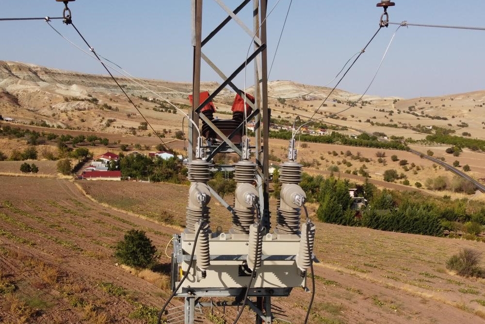 Enerjisa Dağıtım Şirketleri elektrik kesintilerini azaltacak kritik teknolojiyi yerlileştirdi