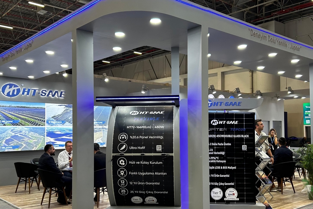 HT Solar, EIF’te Jupiter Serisi Güneş Panellerini Tanıttı